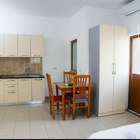 Apartament Kaci